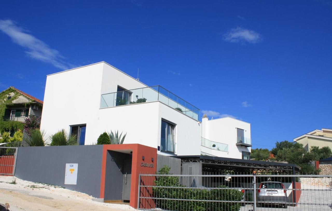 Casa Vita Apartments Slatine Eksteriør bilde