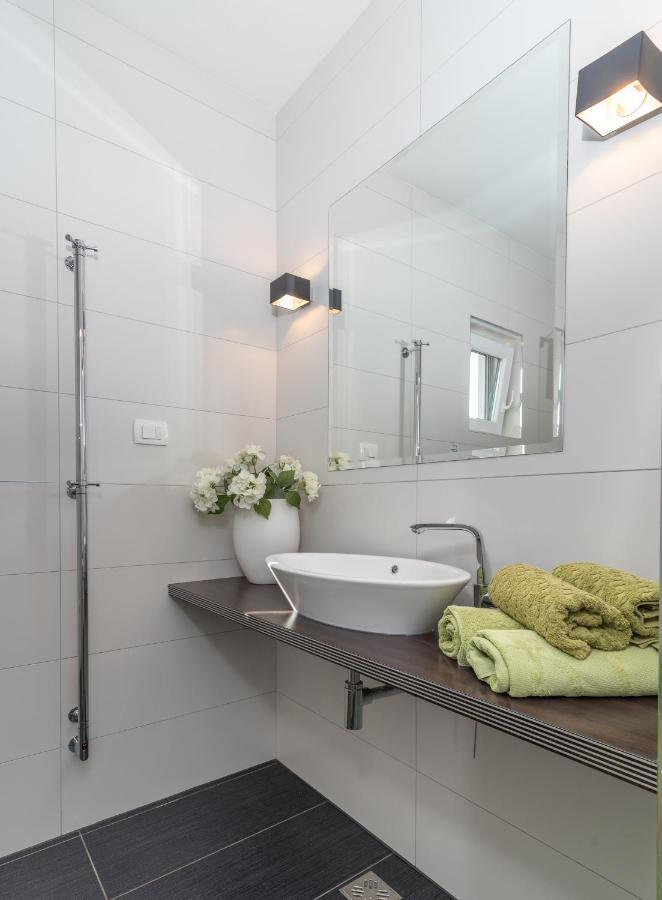 Casa Vita Apartments Slatine Eksteriør bilde