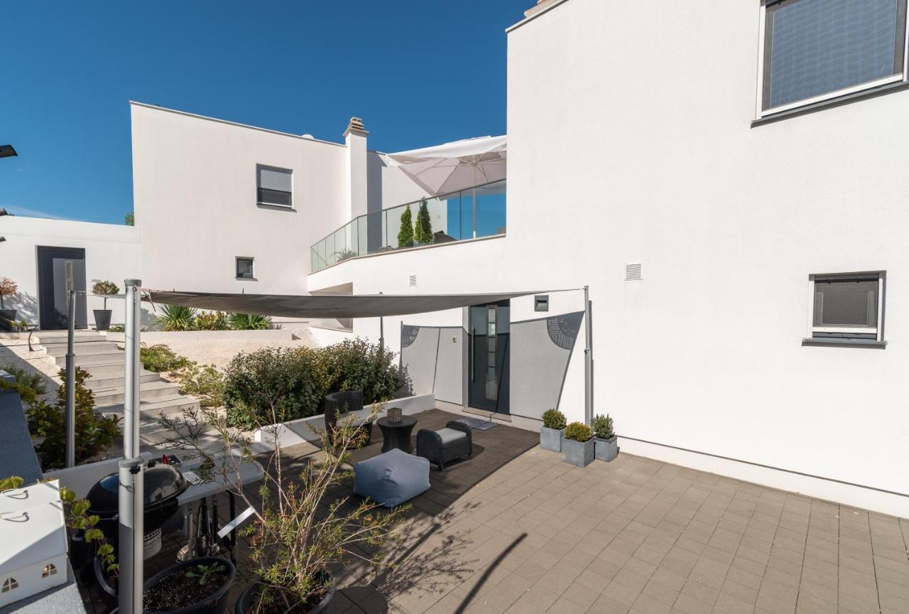 Casa Vita Apartments Slatine Eksteriør bilde